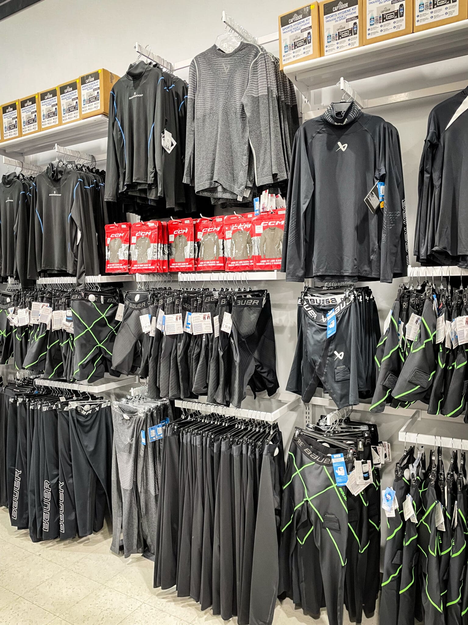 retail, commerce, Pro Hockey Life, Hamilton, sports, fixtures, tablettes, gondolas